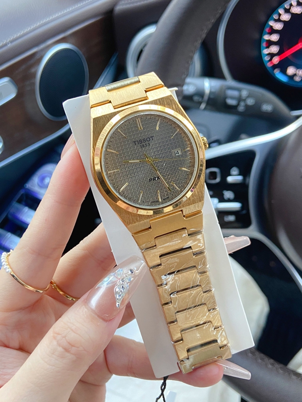 ブランド時計背面デザイン